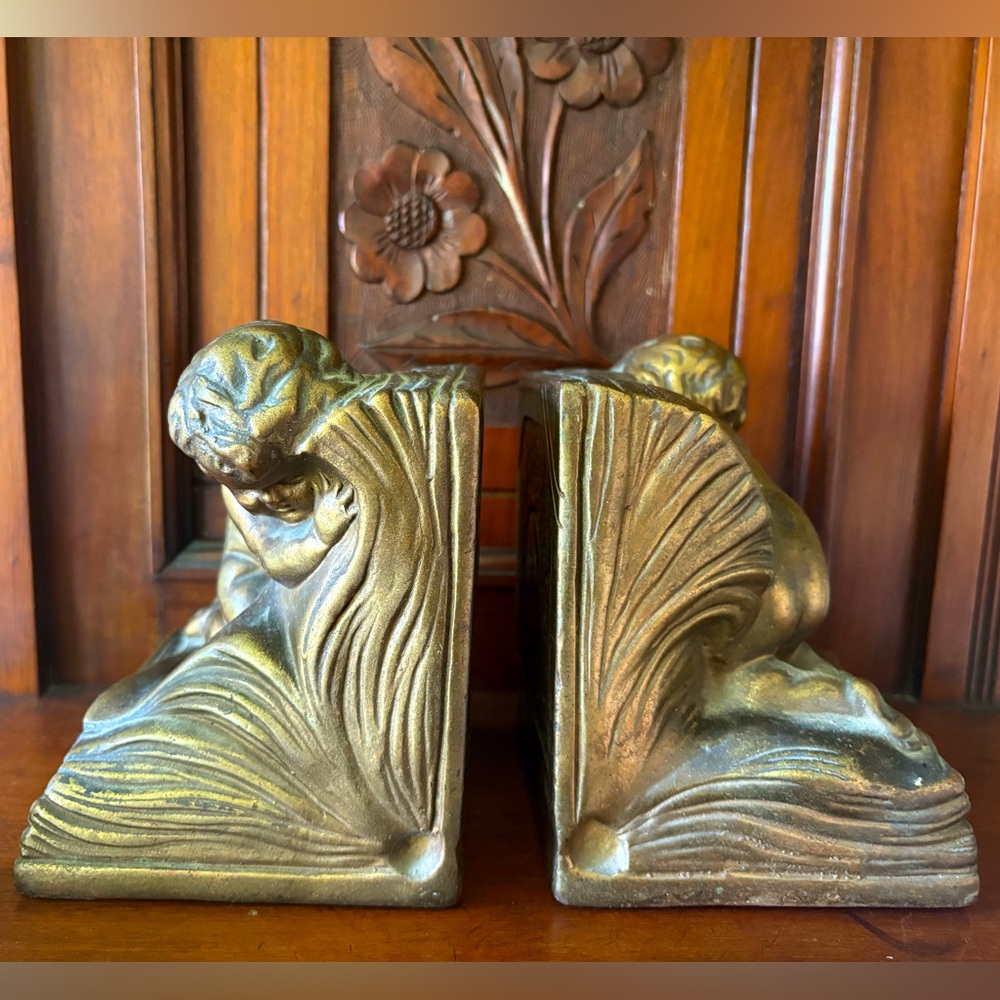 Vintage Cherub Armor Bronze Signed A. Johnson Bookends❣️